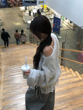 Peto Loose Pendant Lip Neck One-Shoulder Knit