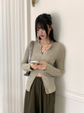 Nalky Bokashi V-neck Slit Long Sleeve Knit