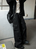 Two-tuck washed wide cargo denim
