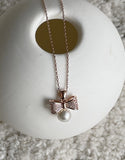 Denzel Cubic Ribbon Pearl Necklace