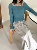 Nuel square neck thong slit long sleeve T-shirt