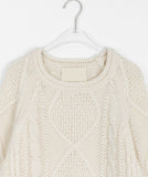 Nakomi round cable wool knit