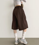 Side Pin Tuck Hip Volume Up Wide Bermuda Knee Length three quarter Banding Pants
