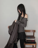 Edet Stripe Slim Off-Shoulder Long-Sleeved T-Shirt