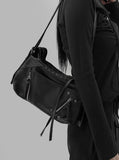 Henti Strap Shoulder Bag