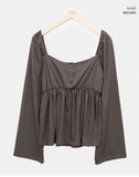 GL Flower Button Shirred Square Long Sleeve T-shirt