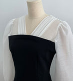 Chenibel V-neck Color Matching Pin-Tuck Flare One Piece