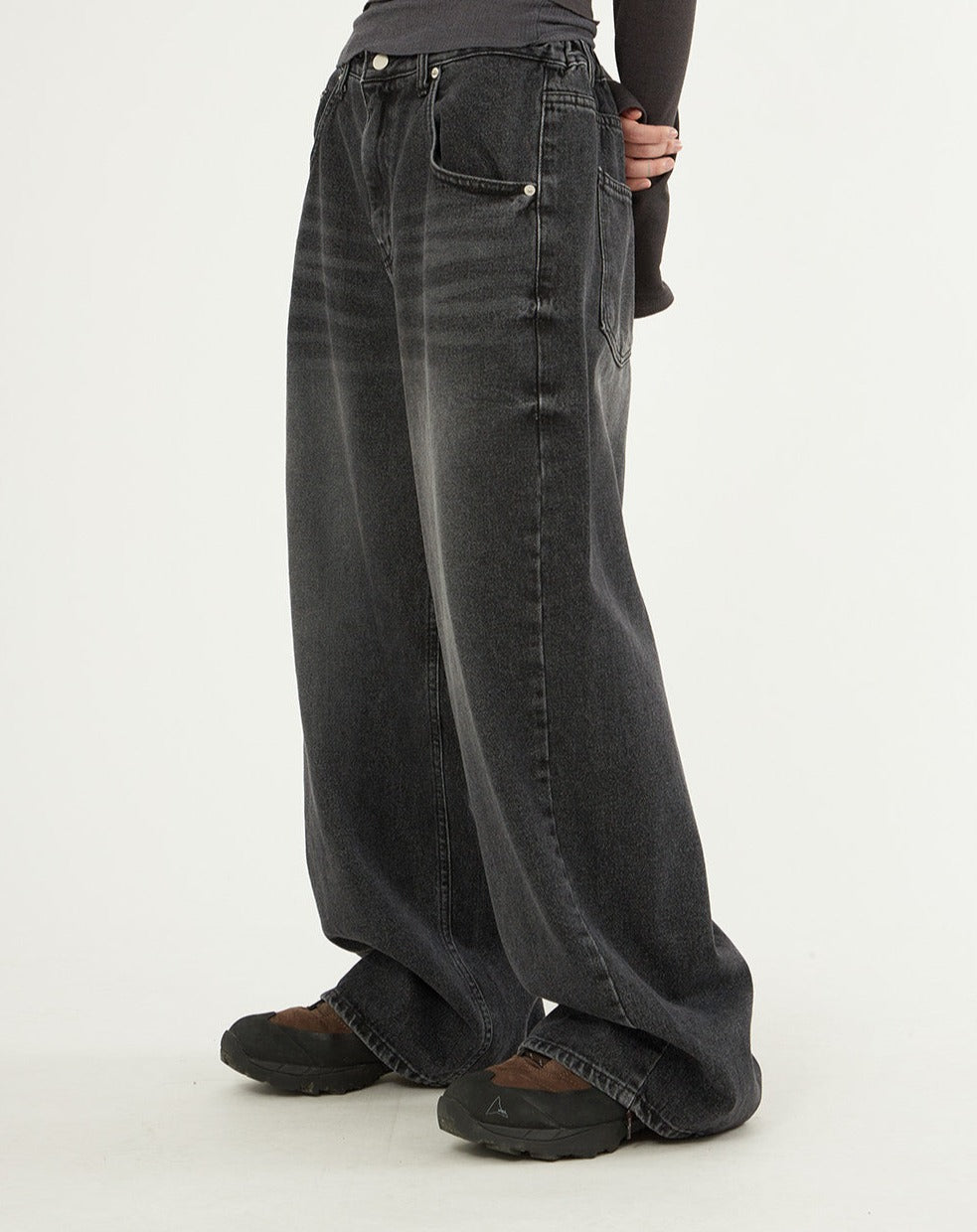 Dark over wide denim pants