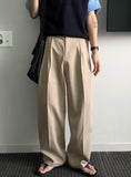 Moz Balloon Two-Tuck Pants