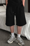Basic One-Tuck Bermuda Pants