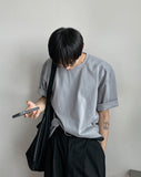 Incision fine round short sleeve tee