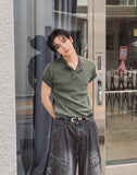 Wheat Pigment Rib Muscle Henley Neck Short Sleeve T-shirt