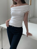 Nob Shirring Off-shoulder Ribbon Short Sleeve T-shirt