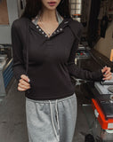 Dazzle ribbed snap semi-crop hoodie