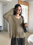 Summit Punching Two-Way Eyelet Back Strap V-Neck Overfit Long Sleeve Knit