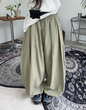 By Nylon Pintuck Balloon Pants