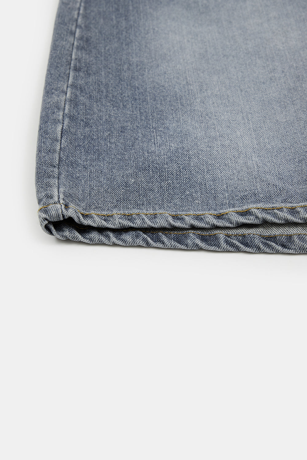 【Raucohouse】Faded vintage bermuda denim pants Faded vintage bermuda denim pants - Raucohouse | 60% - Asian