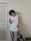 Rough damage layered sleeveless