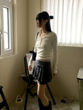 Garb Snap Button U-neck Long Sleeve T-shirt