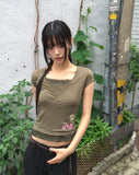Nike V-neck Flower Embroidery Short Sleeve T-shirt