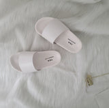 Mio Simple Slippers