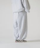 [AG.W] Valley Tuck Wappen Wide Sweat Pants