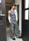 OVERLOCK SLEEVELESS