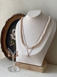 Clover pearl earring