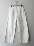 Two-button strap wide pants