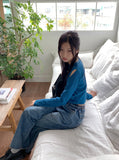 Cordill ribbed color matching shoulder slit cropped long sleeve knit