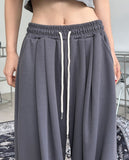 Ekan Wide Pintuck Sweatpants