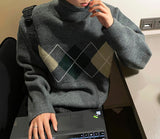 Argyle turtleneck knit