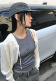 OVERLOCK SLEEVELESS