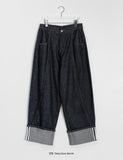 [unisex] Kotoru string roll-up one-tuck balloon wide raw denim pants