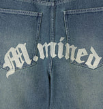 BACK-POINT BERMUDA PANTS