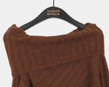 Chetil diagonal ribbed year-end look off-shoulder knit