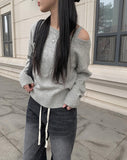 Fron shoulder slit knit