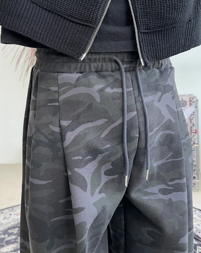 【SATIIIZ】Repen Camo Pintuck Sweatpants SATIIIZ (サティーズ) - レペンカモピンタックスウェットパンツ