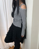 Wondeun Stripe One-Shoulder T-Shirt