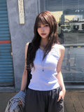 Prim Ribbed Round Sleeveless