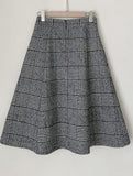 Eble Herringbone Check Flare Wool Skirt