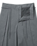 One Tuck Stripe Bermuda Pants