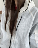 Tena Cap Hood High-Neck Wind Jacket