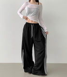Unique Side Line Folding Pintuck Mega Wide Banding Pants