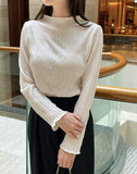 Mello Half-Neck Pleated T Blouse