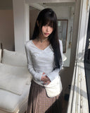 Rome Flower Ribbon V-Neck Long Sleeve T-Shirt