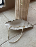 Lont pearl necklace