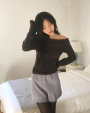 [Brushed] Hazen loose fit off-shoulder knit t-shirt