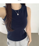 Inner round neck slim fit sleeveless