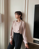 Rain Shirring Tie Blouse